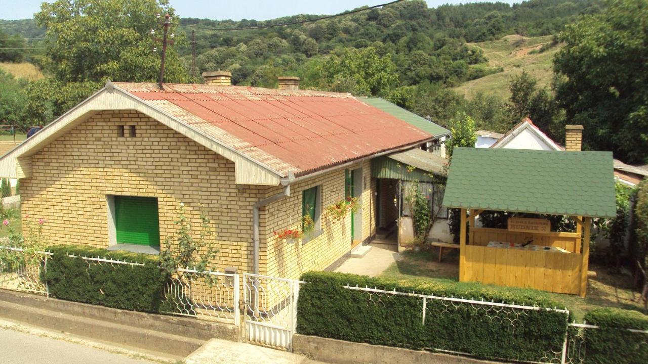 Apartman Rudnik Vrdnik Εξωτερικό φωτογραφία